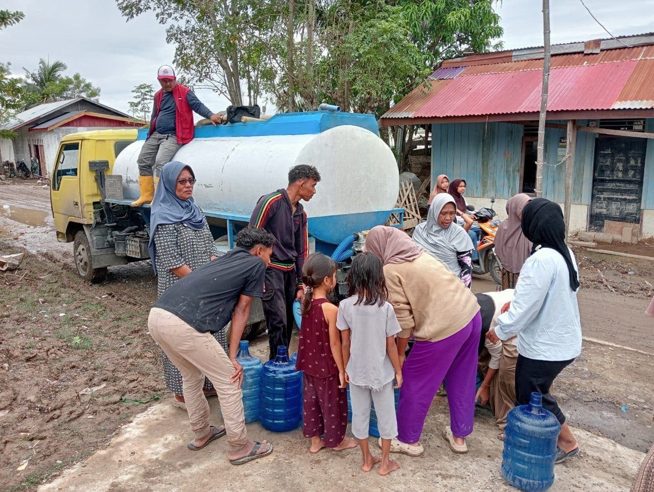 WhatsApp Image 2025-12-21 at 08.49.14 (2)